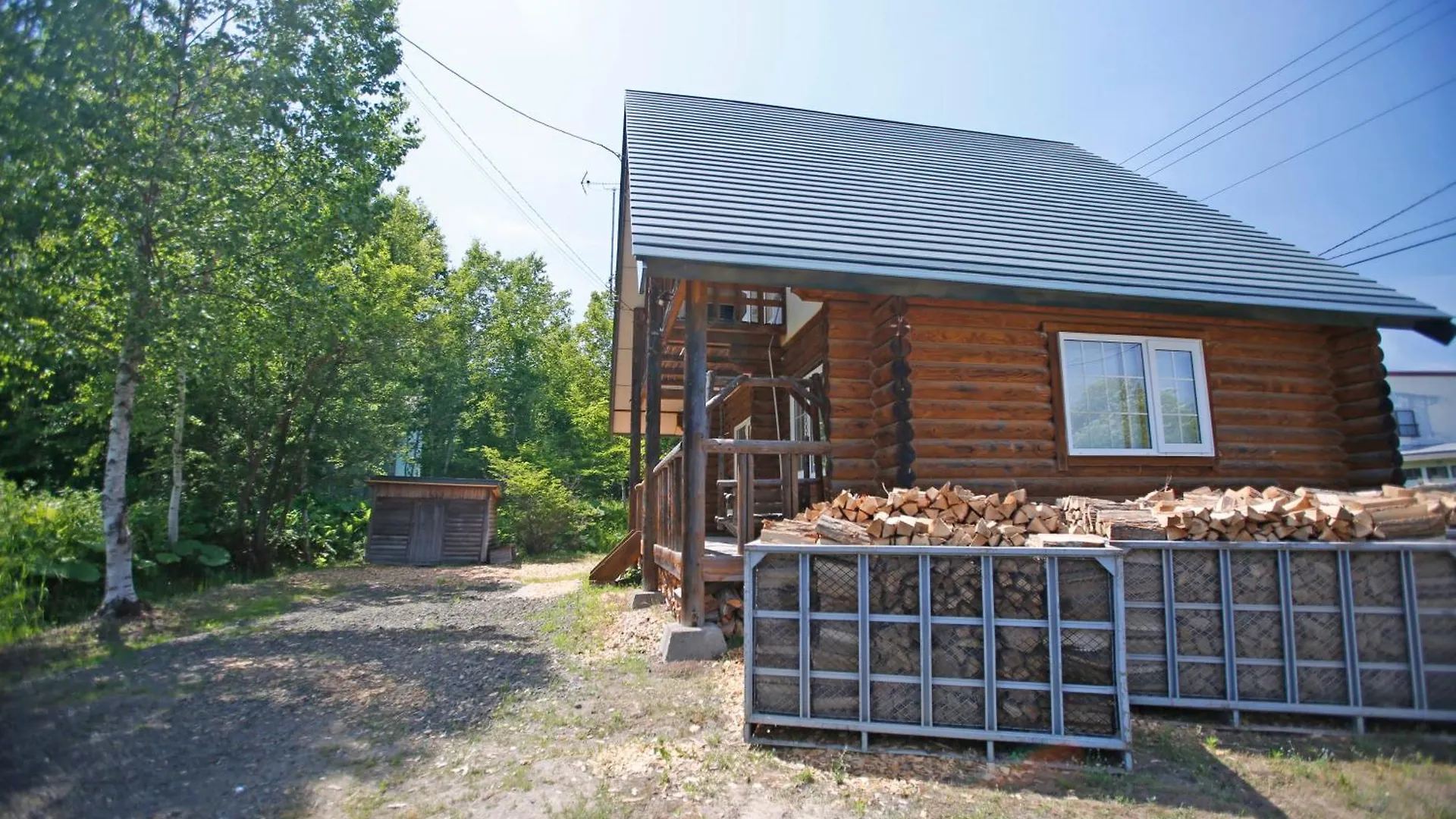 The Lodge Абашири